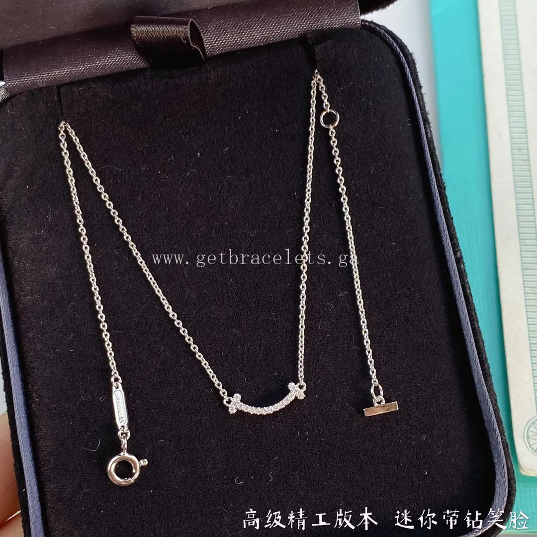 Tiffany T Small Smile Pendant with Diamonds Yellow Gold/Rose Gold/White Gold