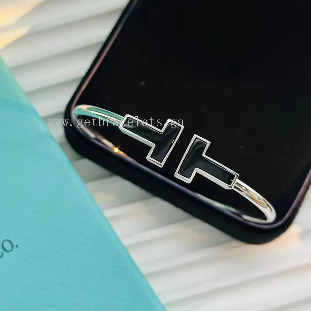 Tiffany T Wide Turquoise/Onyx/Mother-of-pearl Wire Bracelet White Gold