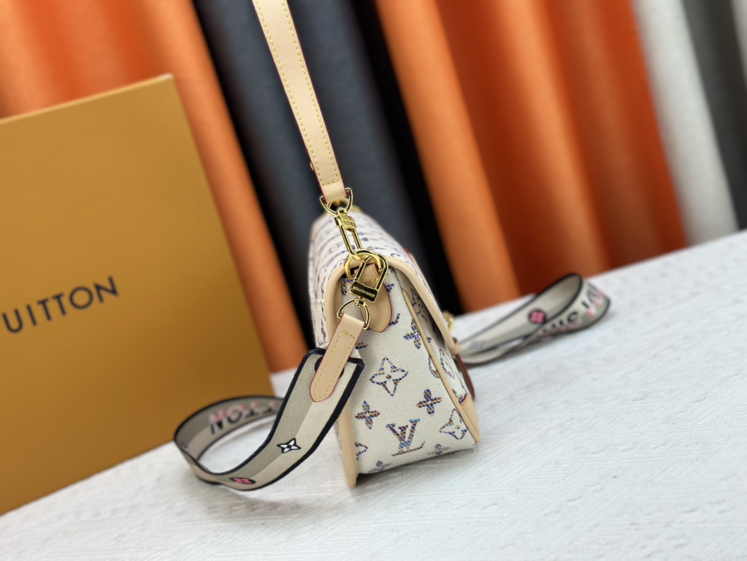 Louis Vuitton LV Diane M46386 M45985 Shoulder Bag Handbag