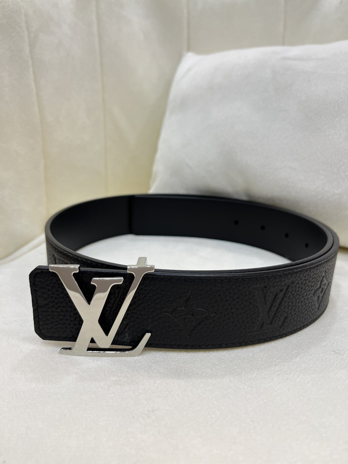Louis Vuitton LV Leather Belts 1:1 Mirror Version