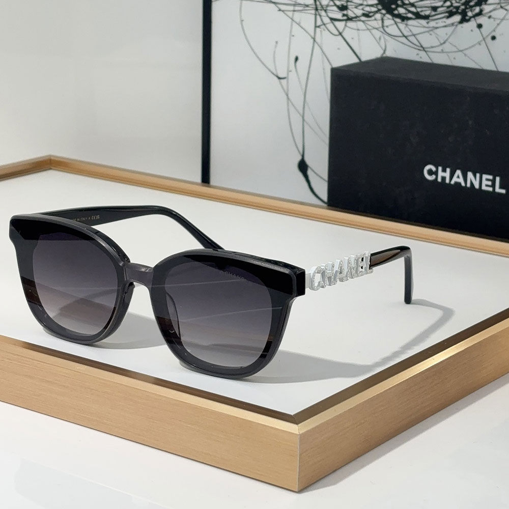Chanel Mirror leg Hollowed out Logo Sunglasses Top quality （Replica）