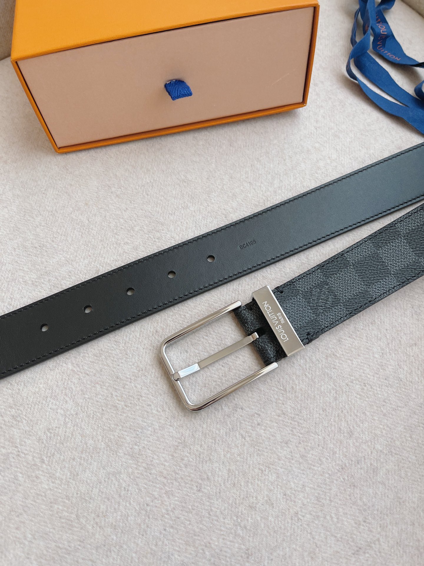Louis Vuitton LV Leather Belts 1:1 Mirror Version