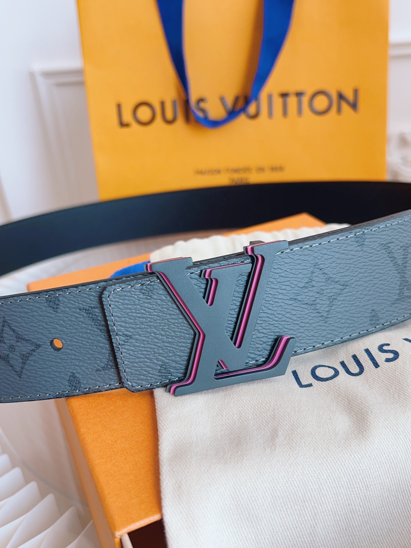 Louis Vuitton LV Leather Belts 1:1 Mirror Version