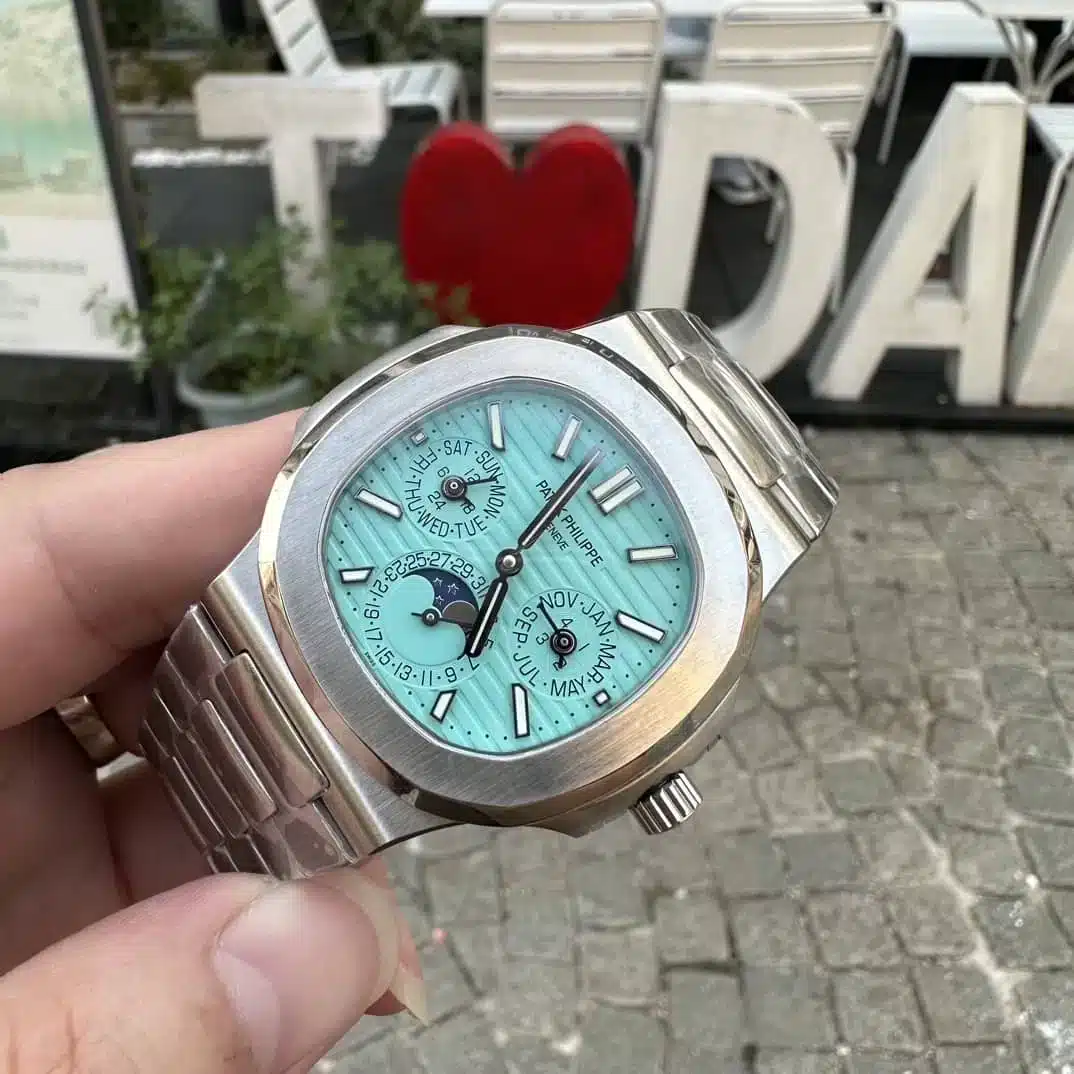 Tiffany Nautilus 5740/1G Perpetual Calendar 40 mm,White