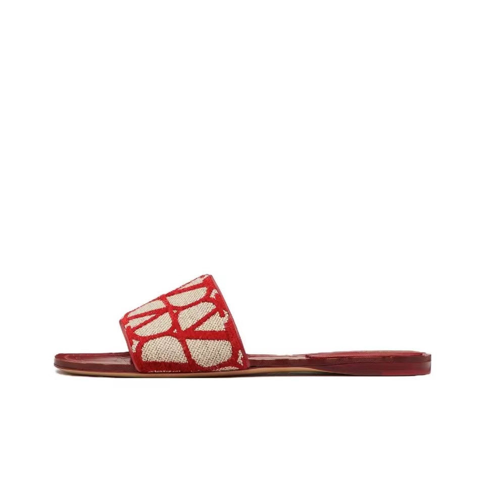 Valentino Everything Fits Comfortably Slide Sandal(Replica)
