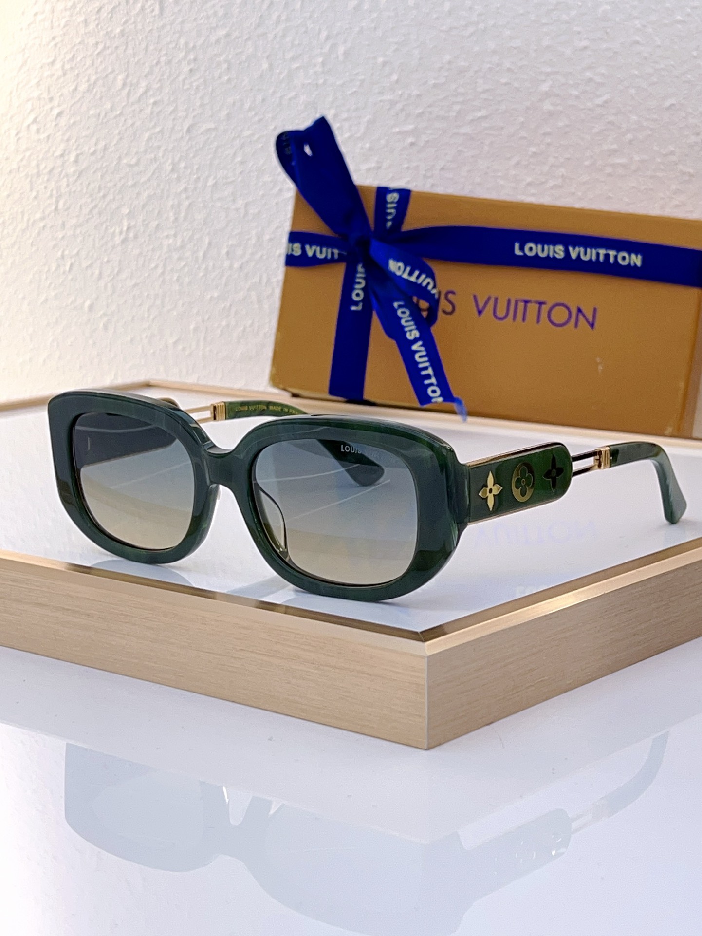 Louis Vuitton LV Sunglasses