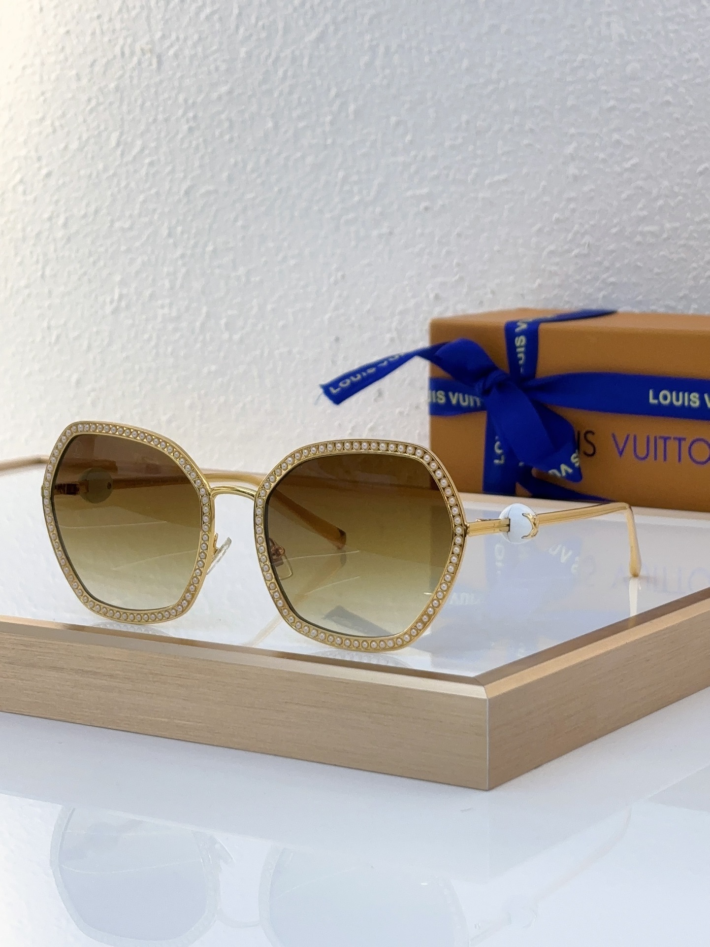 Louis Vuitton LV Sunglasses
