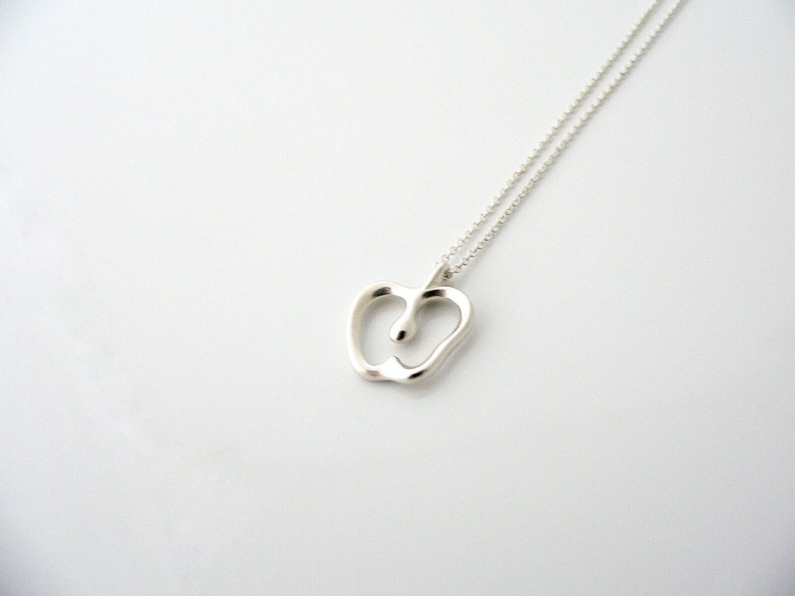 Tiffany & Co Silver Apple Necklace Pendant Chain Gift Teacher Love 18 Inch Long