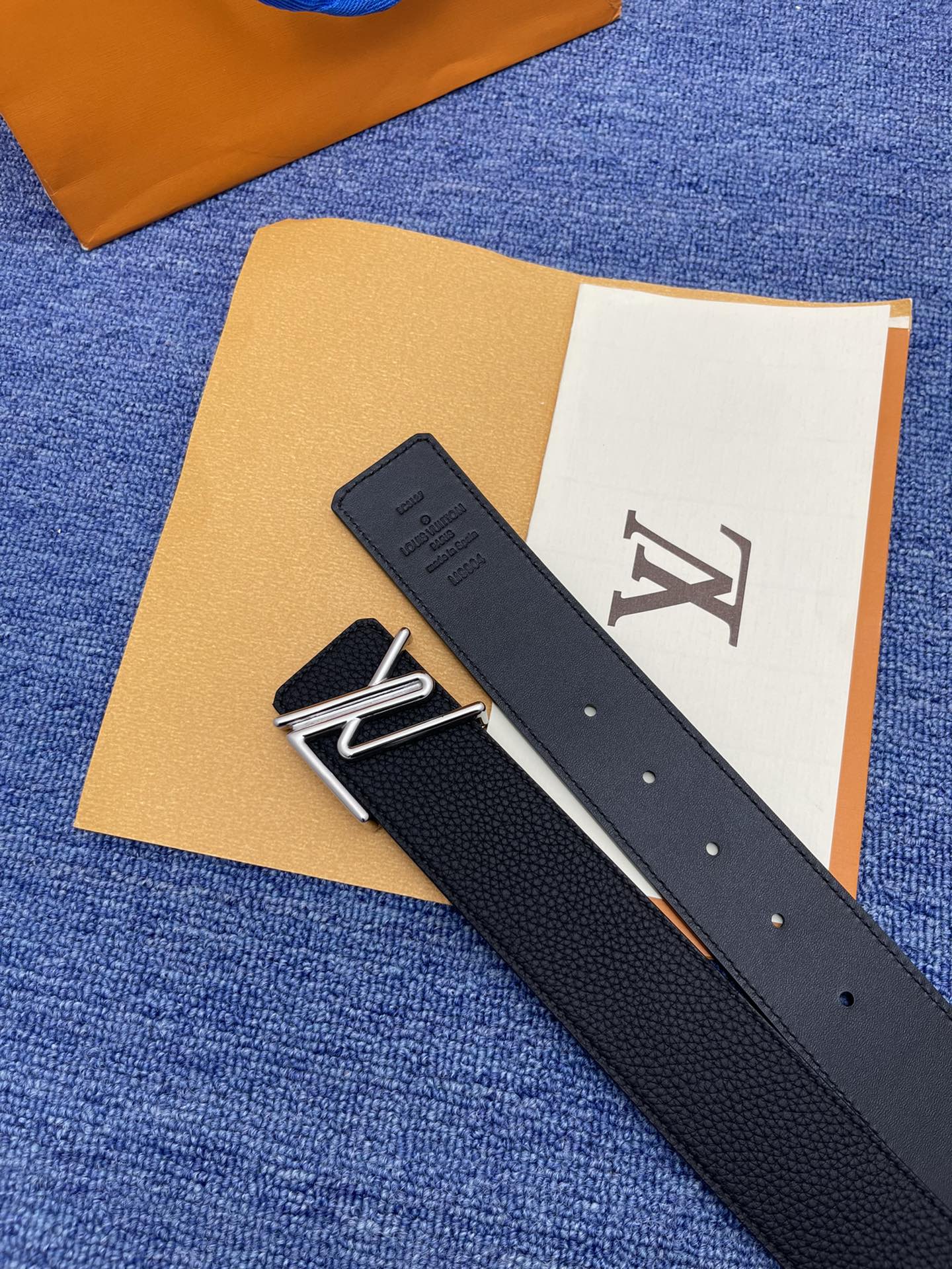 Louis Vuitton LV Leather Belts 1:1 Mirror Version