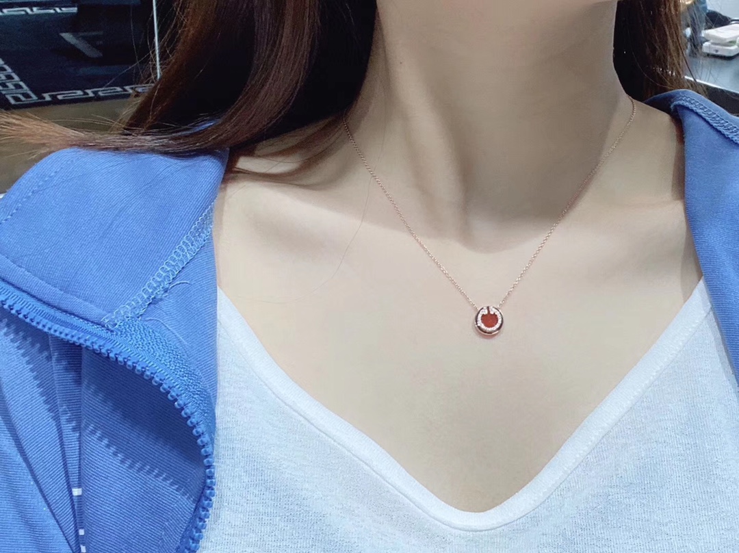 Tiffany Disc Chalcedony Necklace