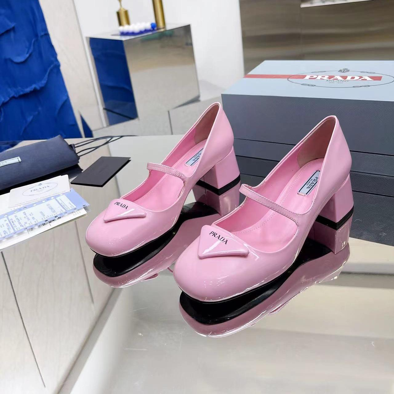 Prada  Patent Leather Medium Low 4.5CM Sandals Slide (Replica)