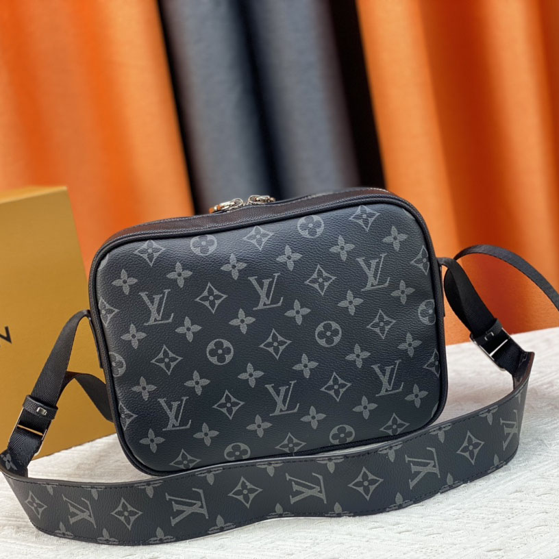 Louis Vuitton LV Outdoor Messenger Bag(Replica)