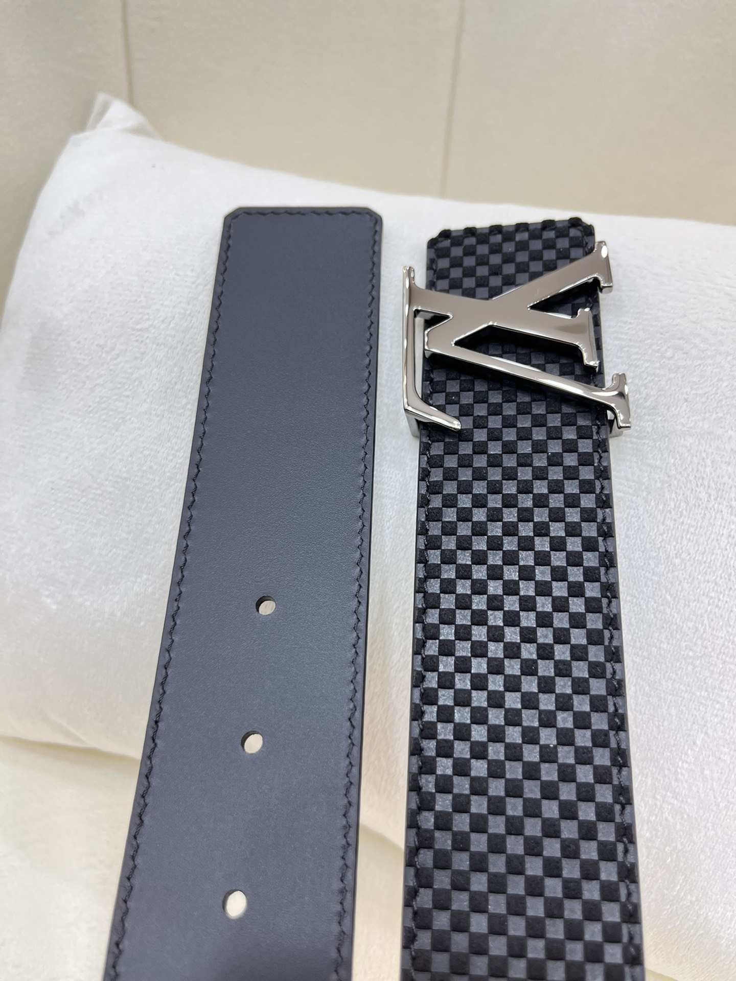 Louis Vuitton LV Leather Belts 1:1 Mirror Version