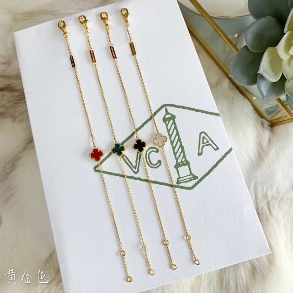 Van Cleef Bracelet Dupe, Mini Clover Bracelet