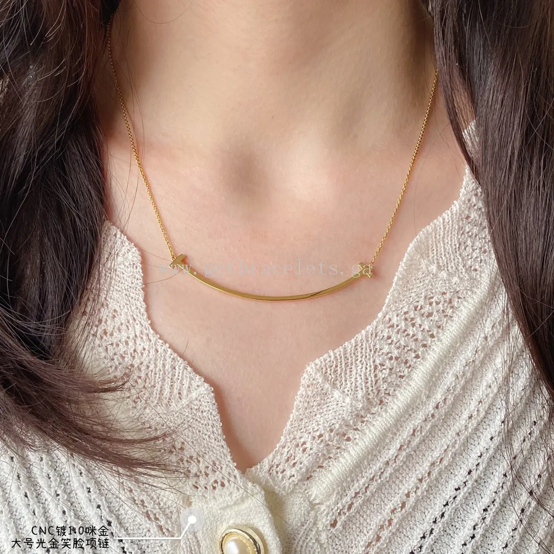 Tiffany T Large Smile Pendant Yellow Gold/Rose Gold/White Gold