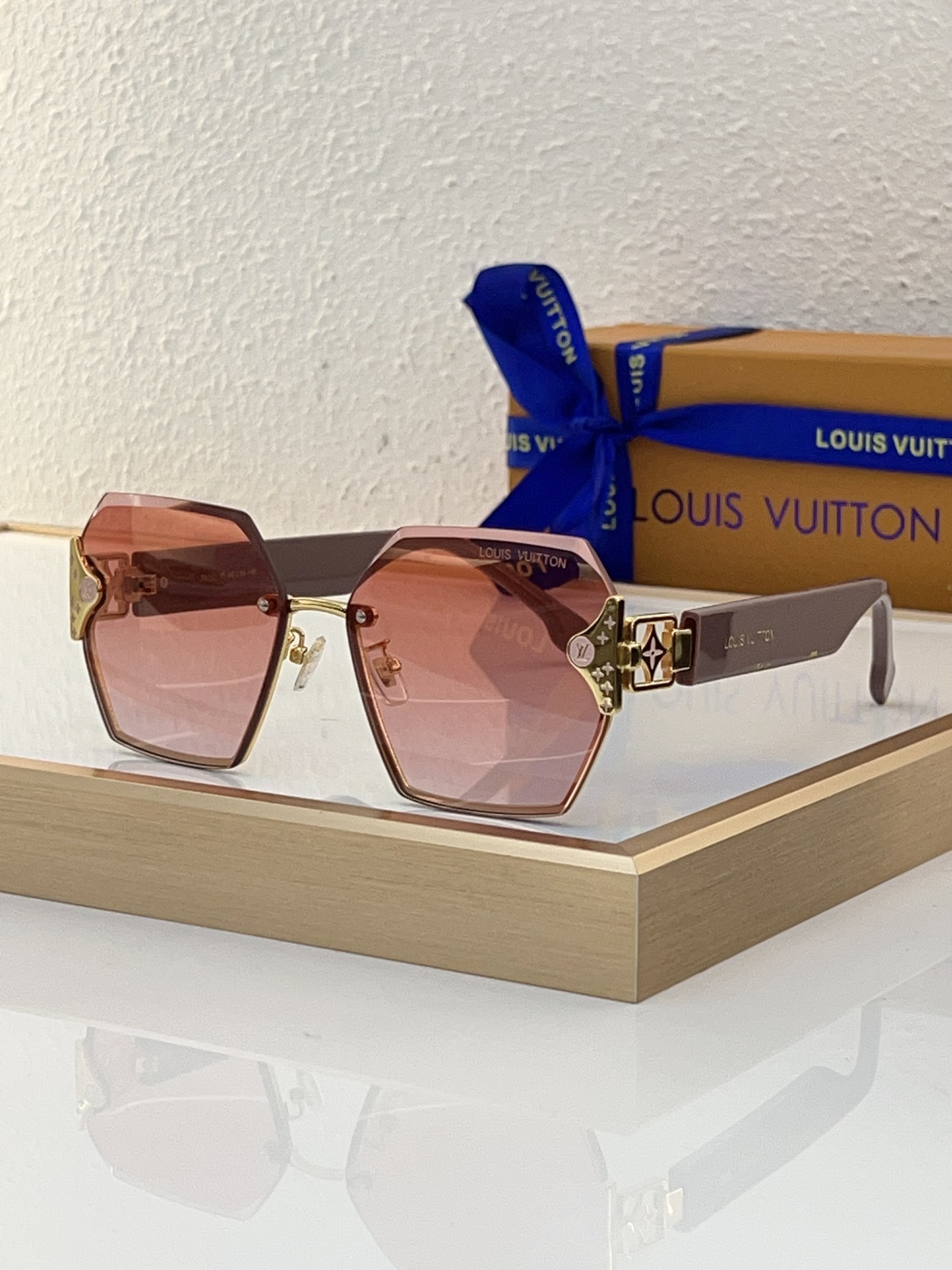 Louis Vuitton LV Sunglasses
