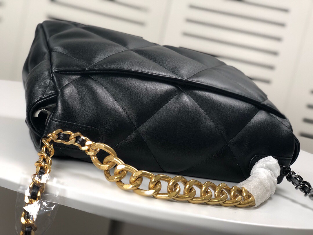 Chanel Lambskin Quilted Medium19 Flap Shoulder Bag Handbag
