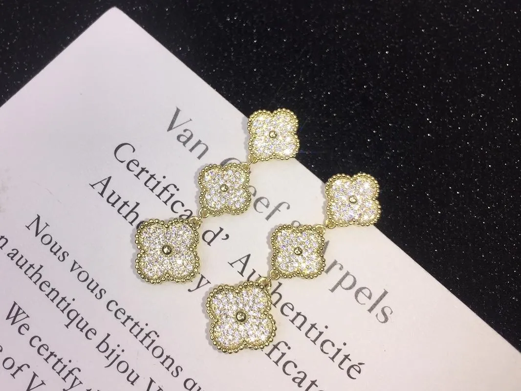 Van Cleef & Arpels Magic Alhambra Earrings 3 Motifs With Pave Diamond