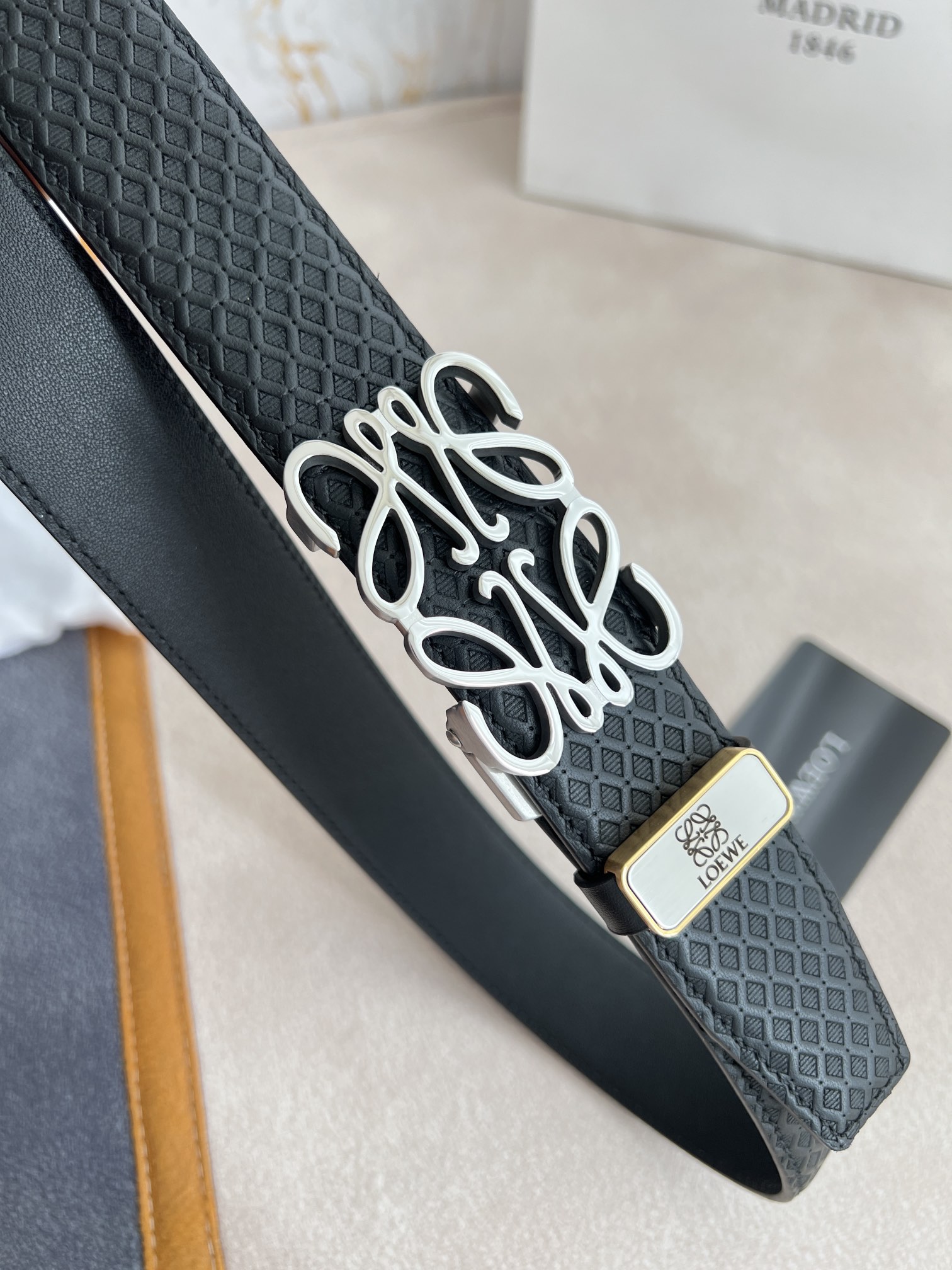 Loewe Leather Belts 1:1 Mirror Version