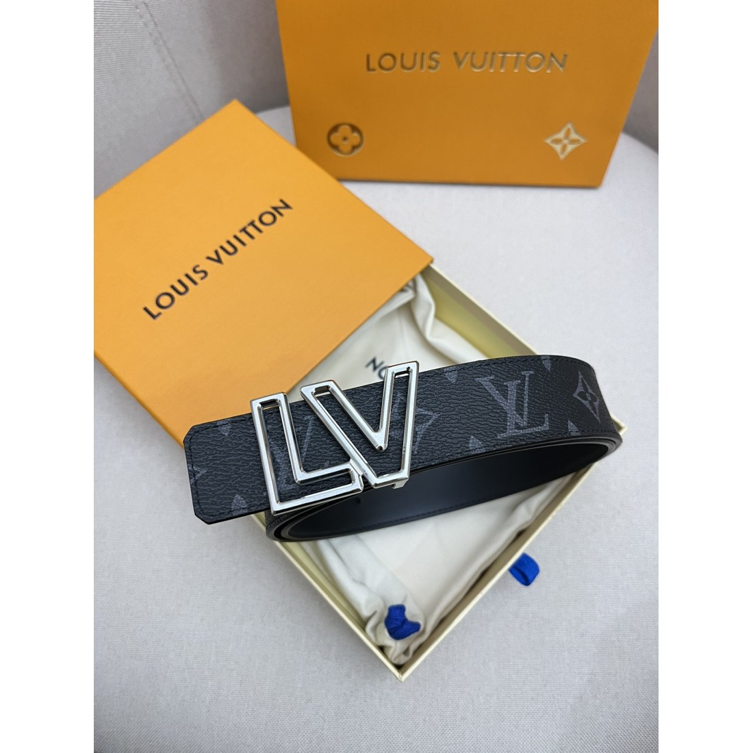 LV Cowhide Men's Belt  40MM