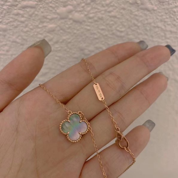 Van Cleef Necklace Dupe, Grey Clover Necklace, Gold & Rose Gold
