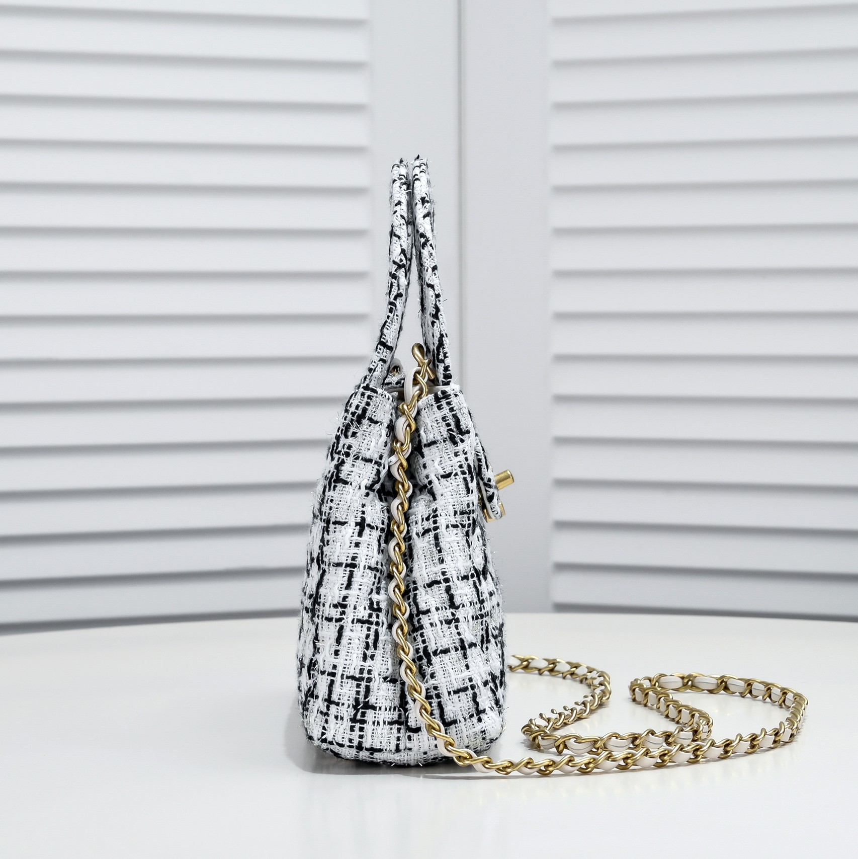 Chanel Tweed Shoulder Bag Handbag