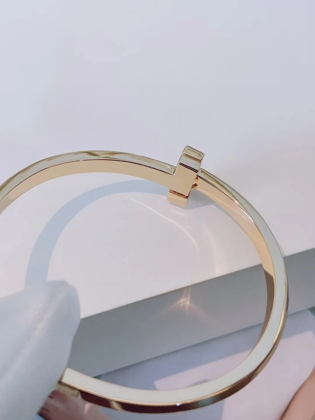 Tiffany T T1 Hinged Bangle Champagne Gold/White Gold