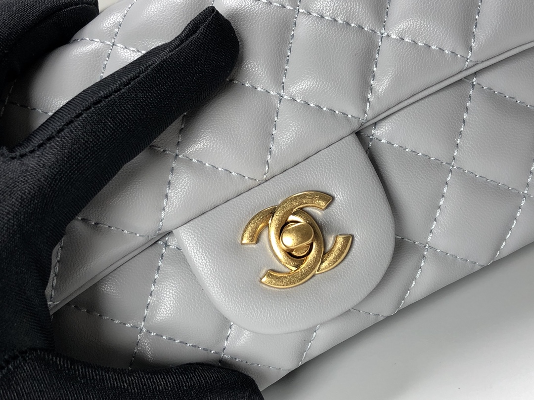 Chanel Cross Body Metal Ball Chain Shoulder Bag Handbag