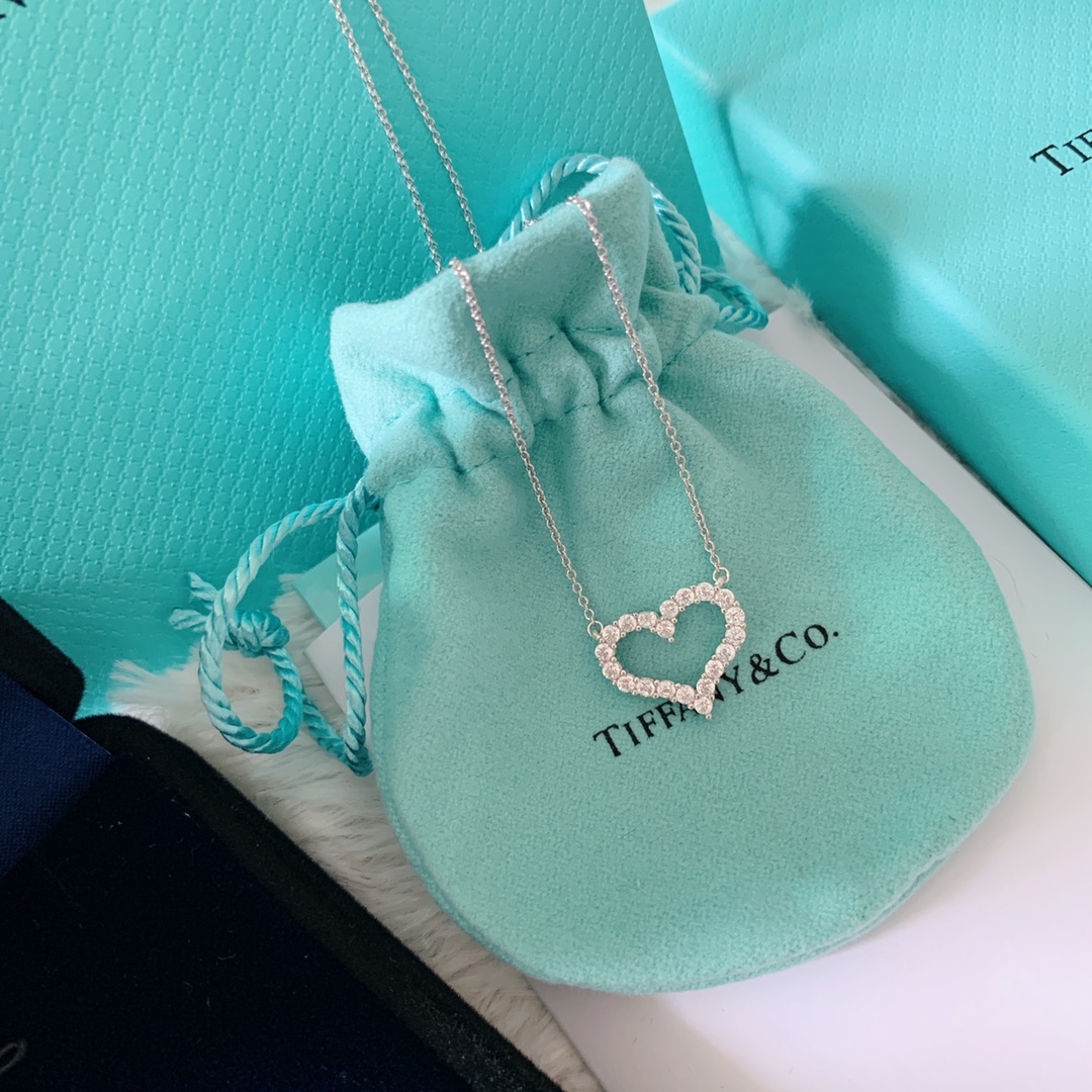 Tiffany & Co Diamond Heart Pendant