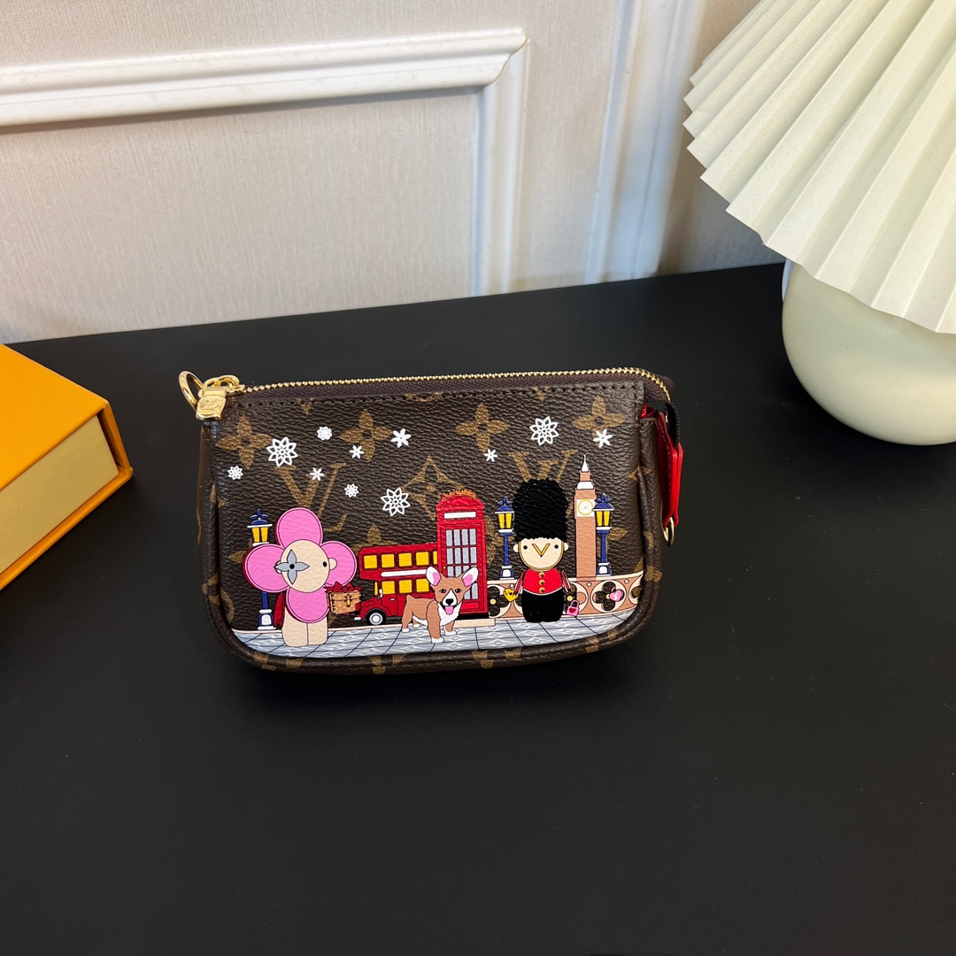 Louis Vuitton Multi Pochette Accessories Mini Bag Purse
