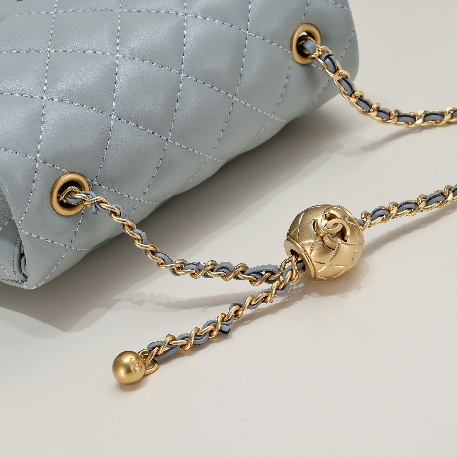 Chanel Cross Body Metal Ball Chain Shoulder Bag Handbag