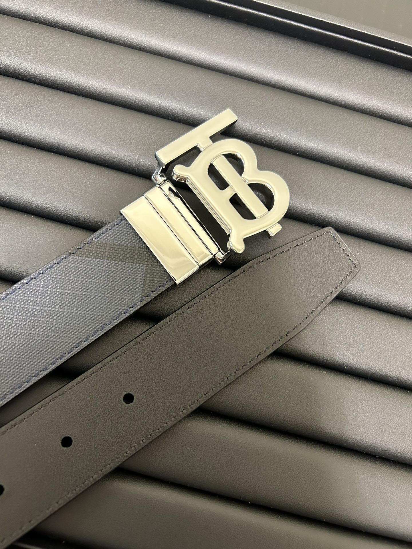 Burberry Leather Belts 1:1 Mirror Version