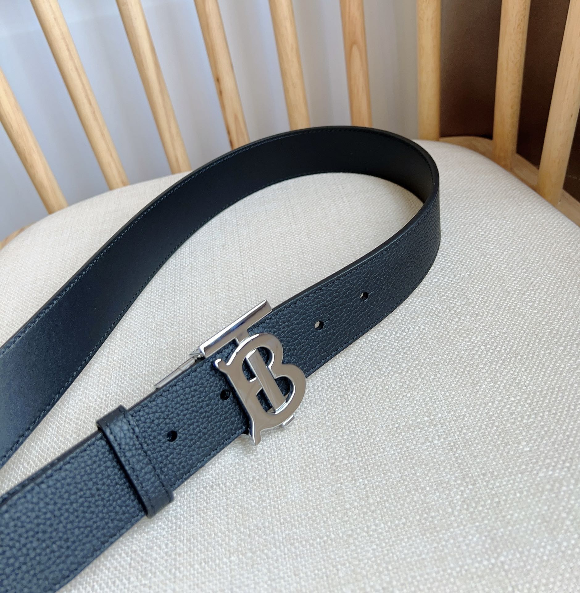 Burberry Leather Belts 1:1 Mirror Version