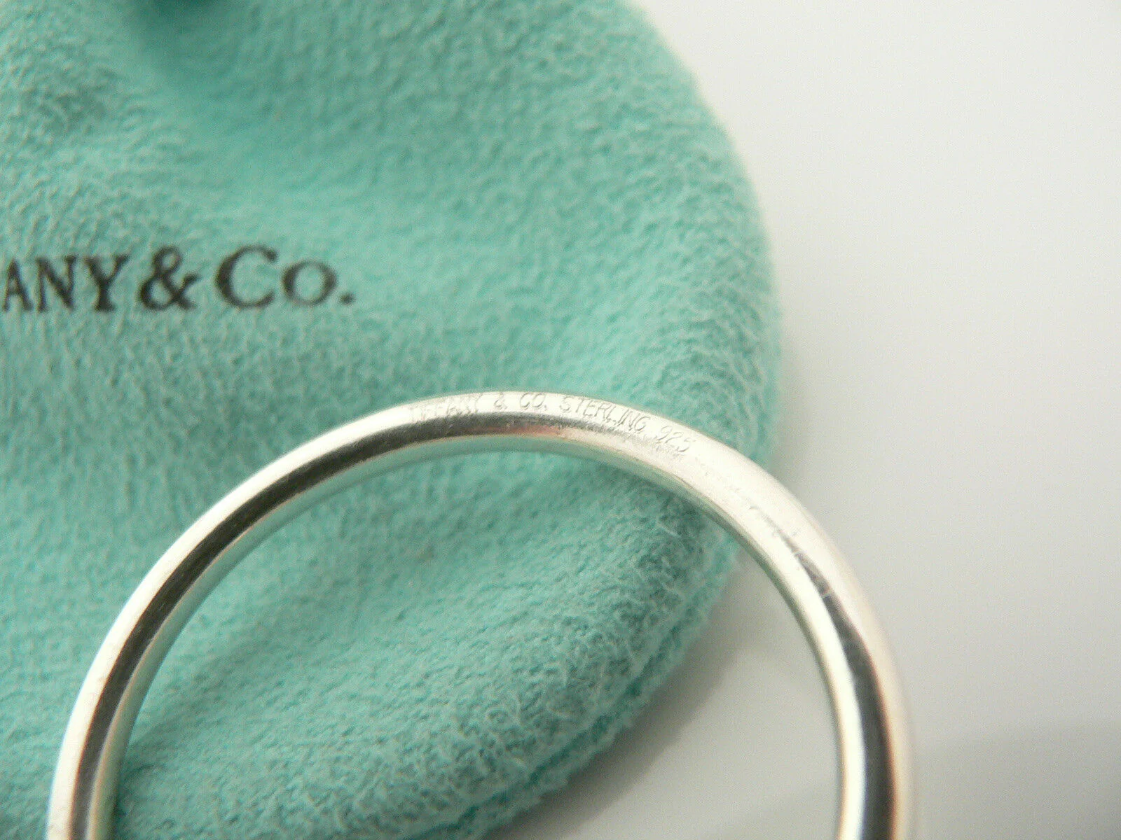 Tiffany & Co Silver Basketball Ball Key Ring Keychain Sports Lover Gift Pouch