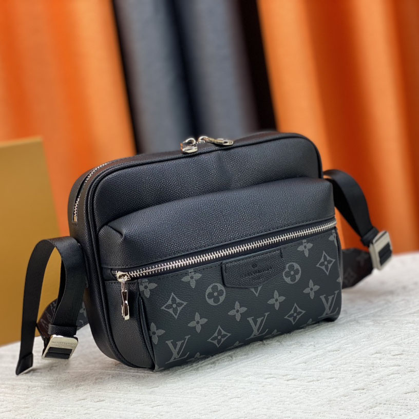 Louis Vuitton LV Outdoor Messenger Bag(Replica)