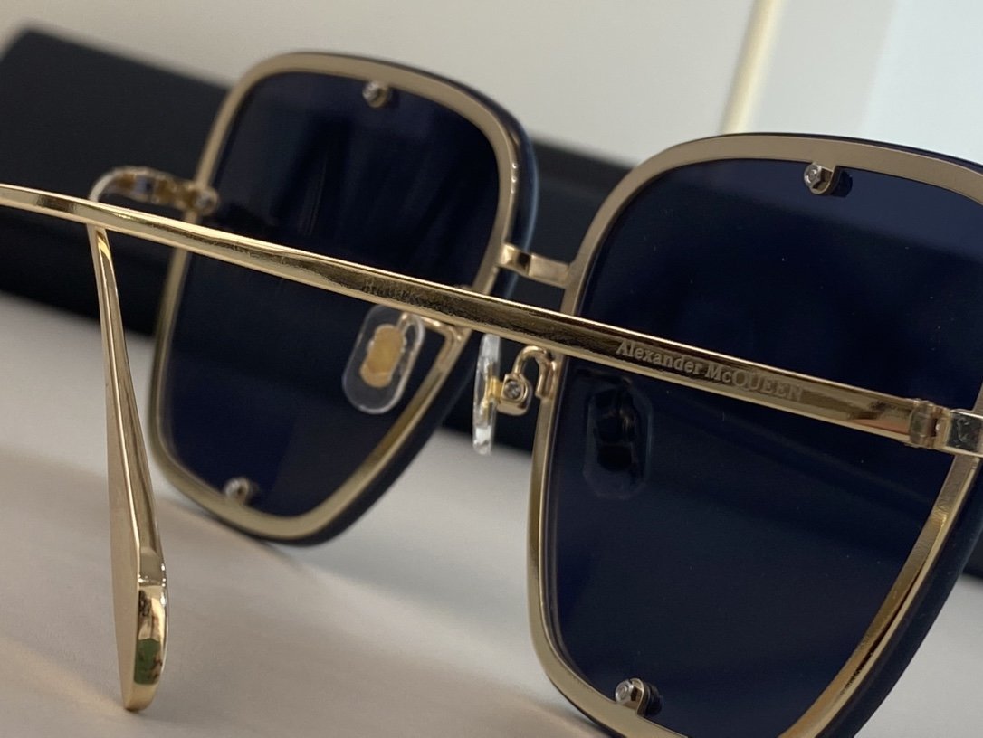 Alexander McQueen Sunglasses