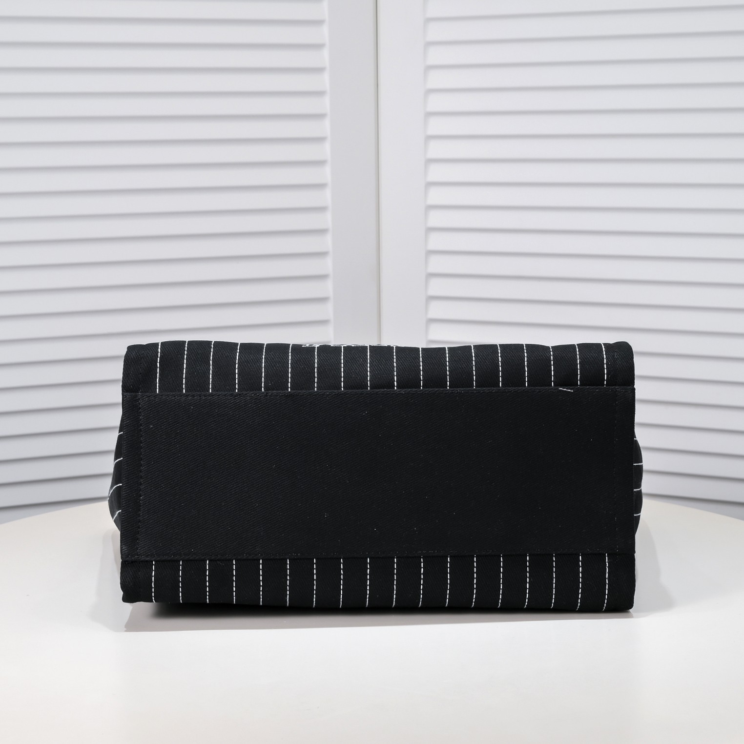 Chanel Cruise Chain Canvas Beach Bag Shopping bag Tote Shoulder Bag Handbag