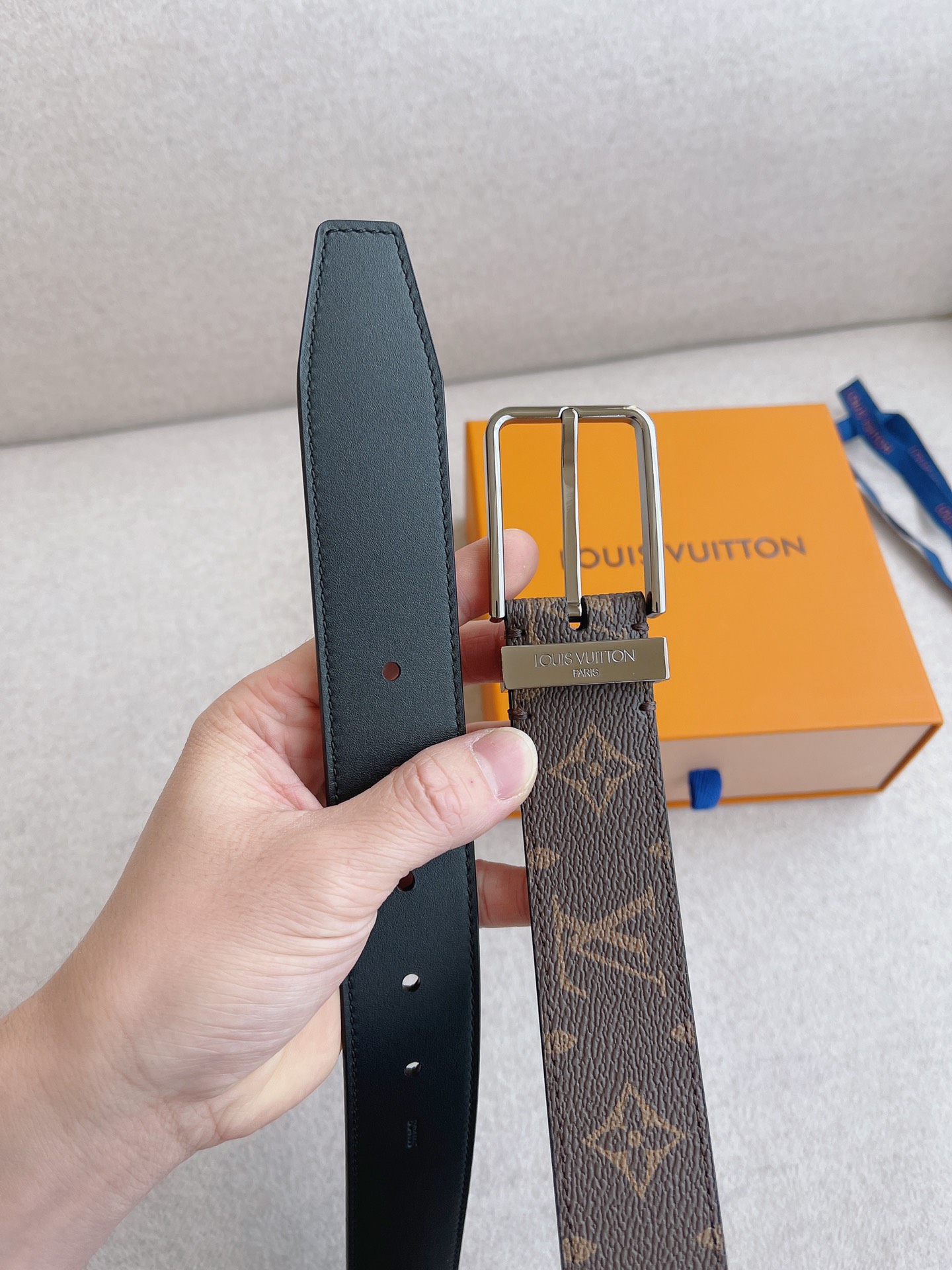 Louis Vuitton LV Leather Belts 1:1 Mirror Version