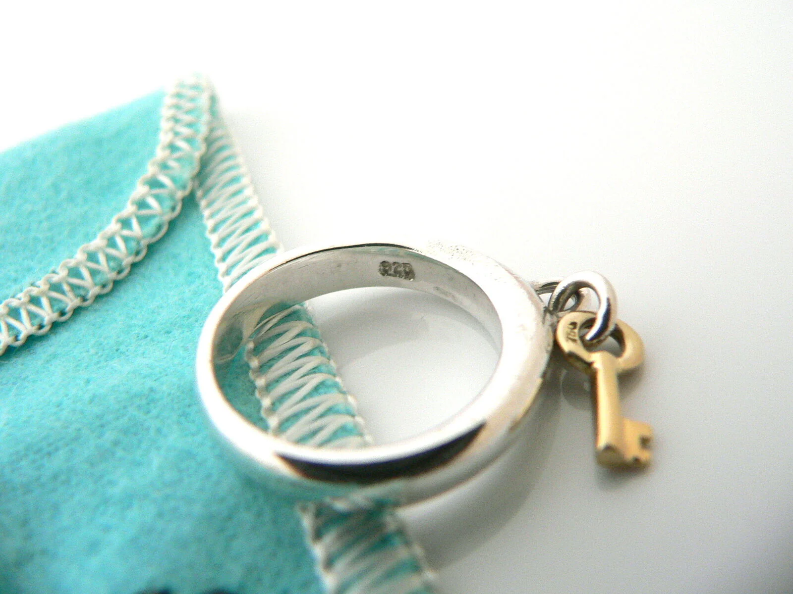 Tiffany & Co Silver 18K Gold Key Dangling Dangle Ring Band Sz 6.75 Gift Love