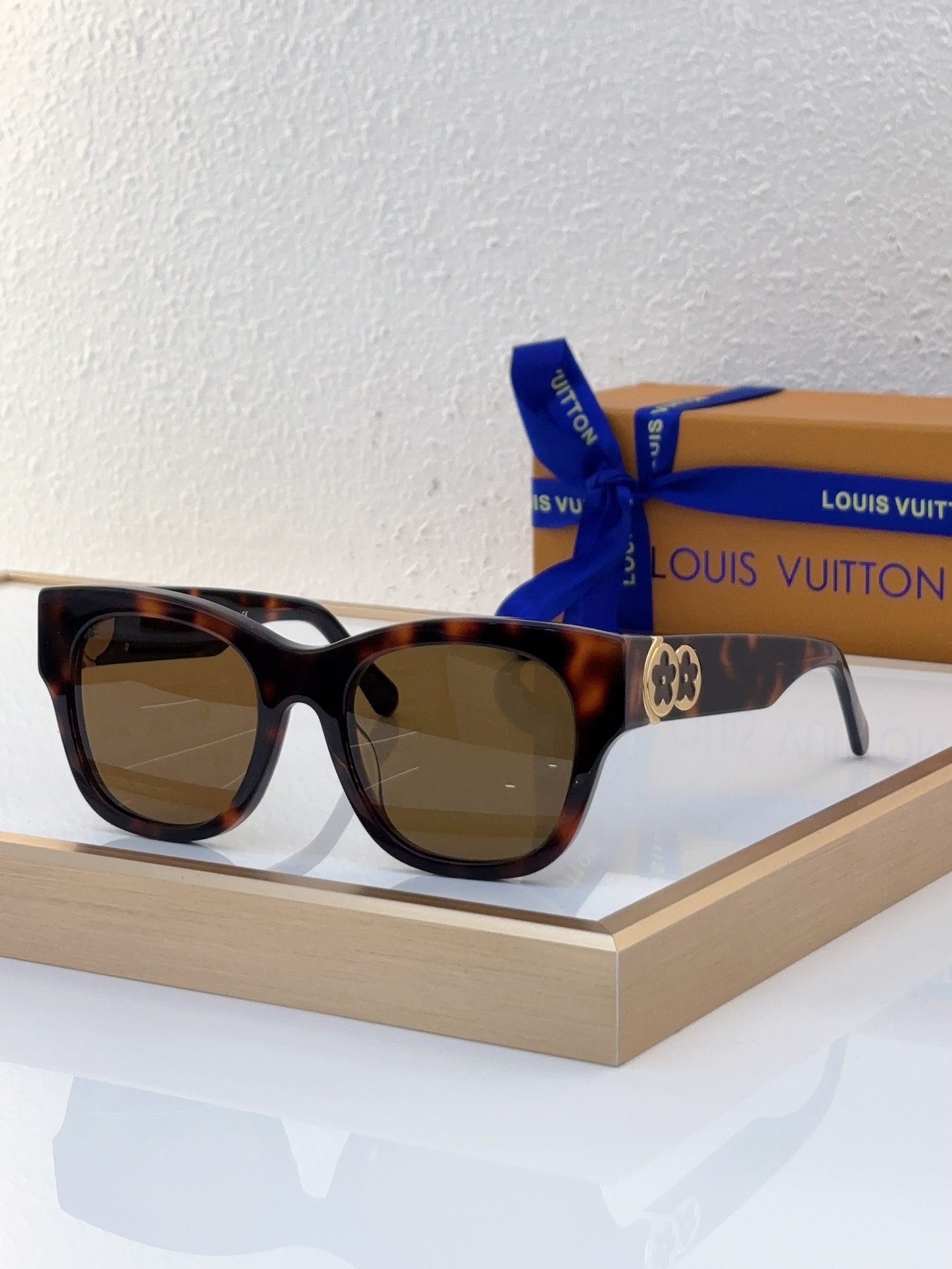 Louis Vuitton LV Sunglasses
