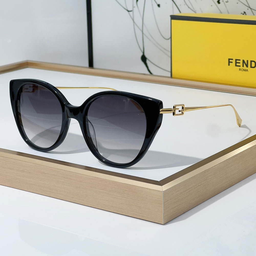Fendi  Thin-framed Sheet Metal on The Sides Sunglasses Top quality （Replica）
