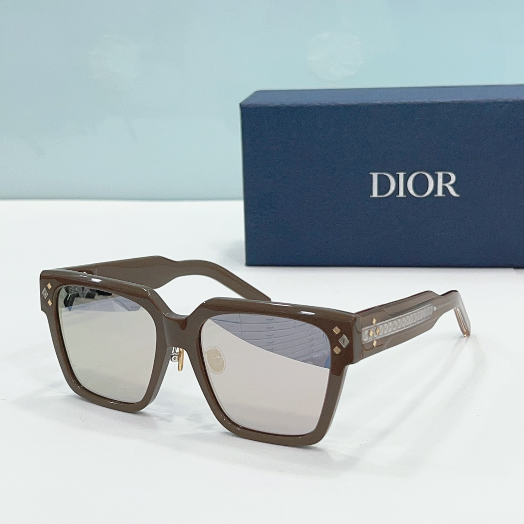 Dior CD Diamond Design Fashion Casual Sunglasses Top quality (Replica）