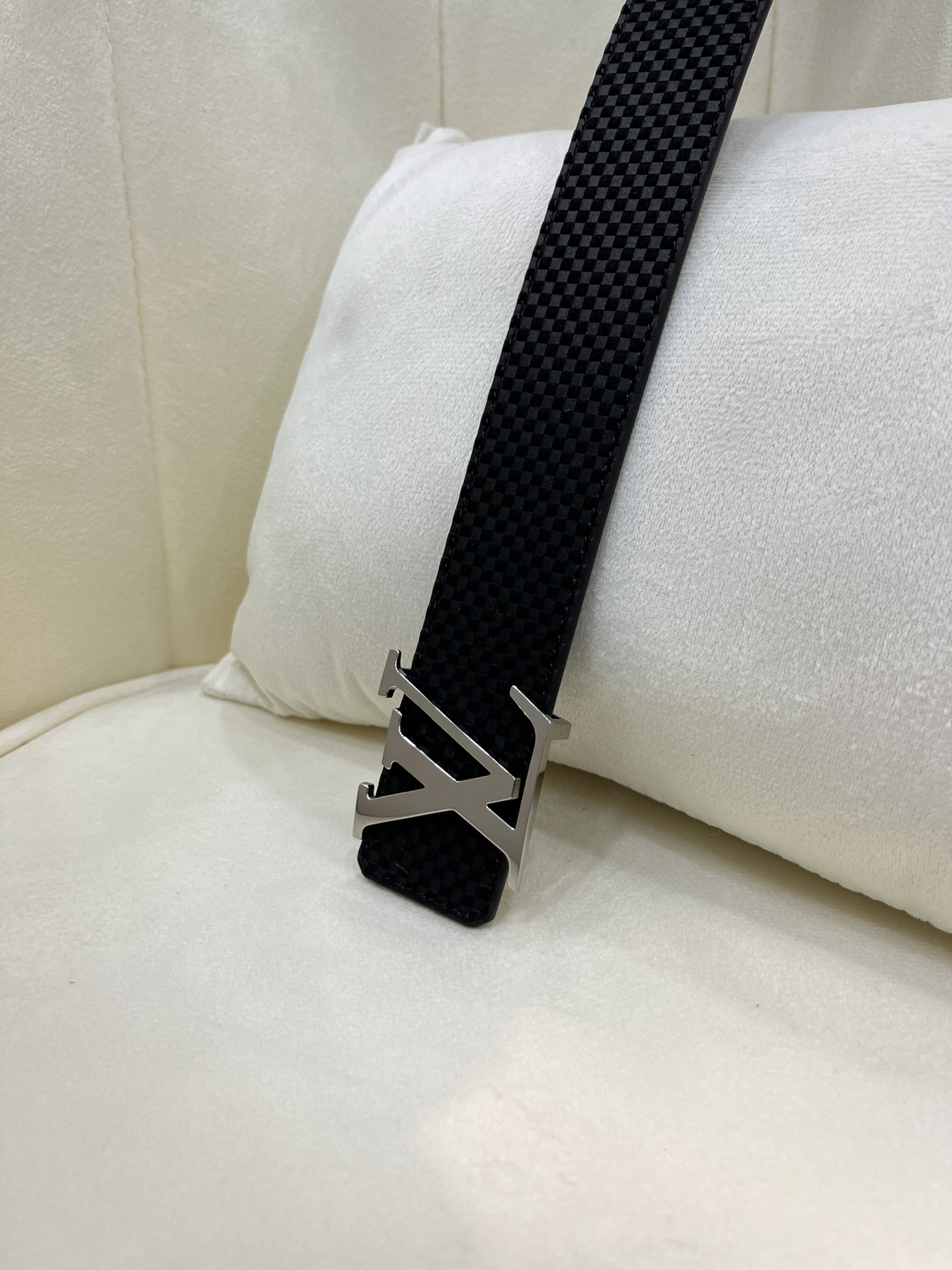 Louis Vuitton LV Leather Belts 1:1 Mirror Version