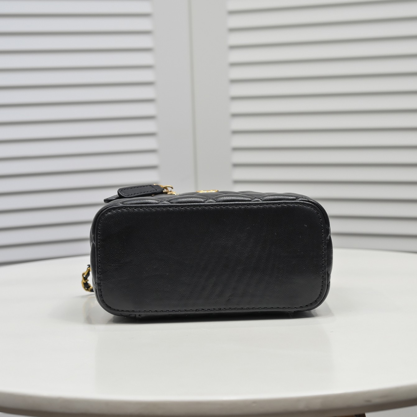 Chanel Golden·Ball Cosmetics Box Makeup  Bag  Shoulder Bag Handbag