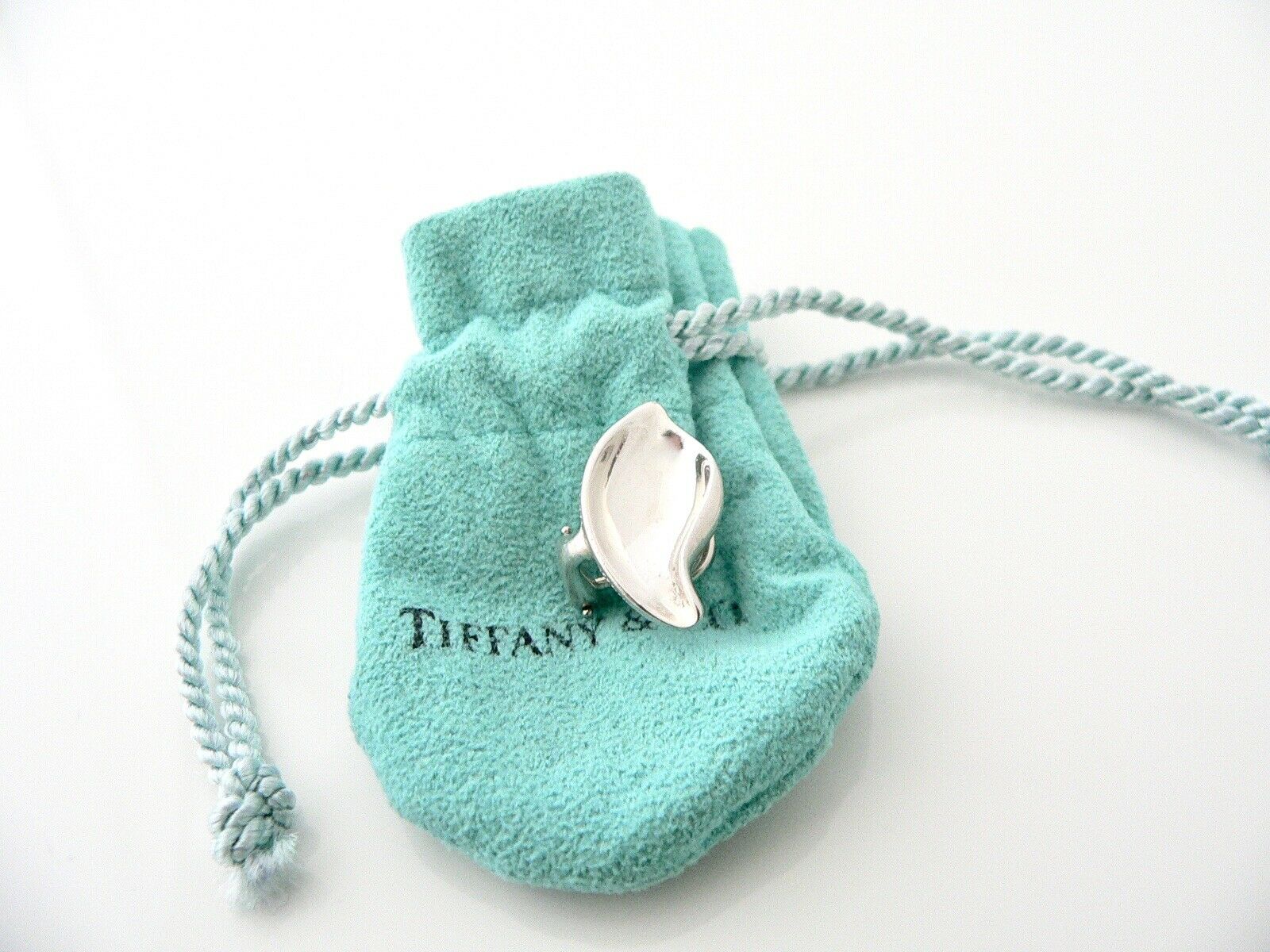 Tiffany & Co Leaf Earrings Nature Clip On Studs Silver Gift Pouch Peretti Love