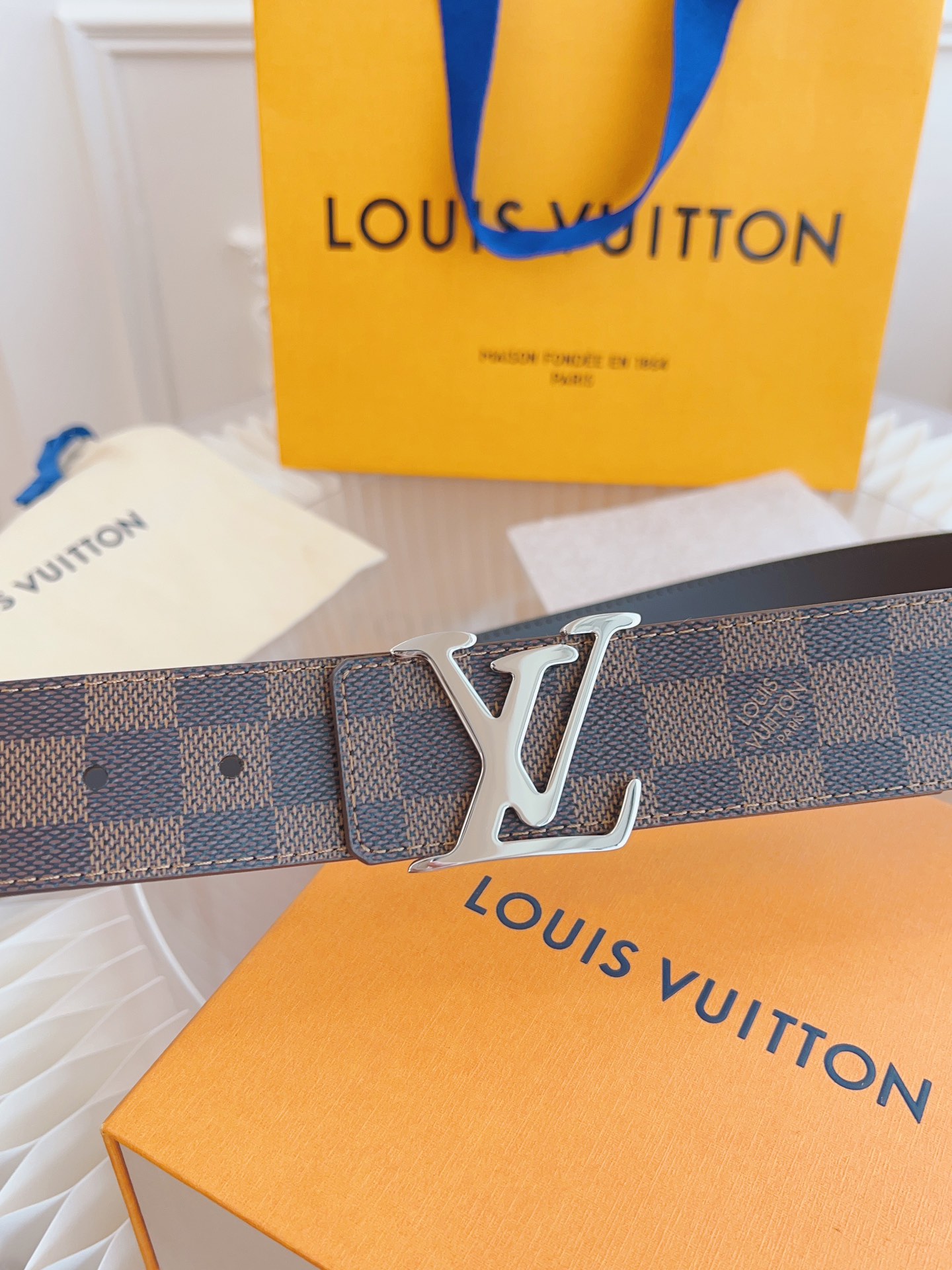 Louis Vuitton LV Leather Belts 1:1 Mirror Version