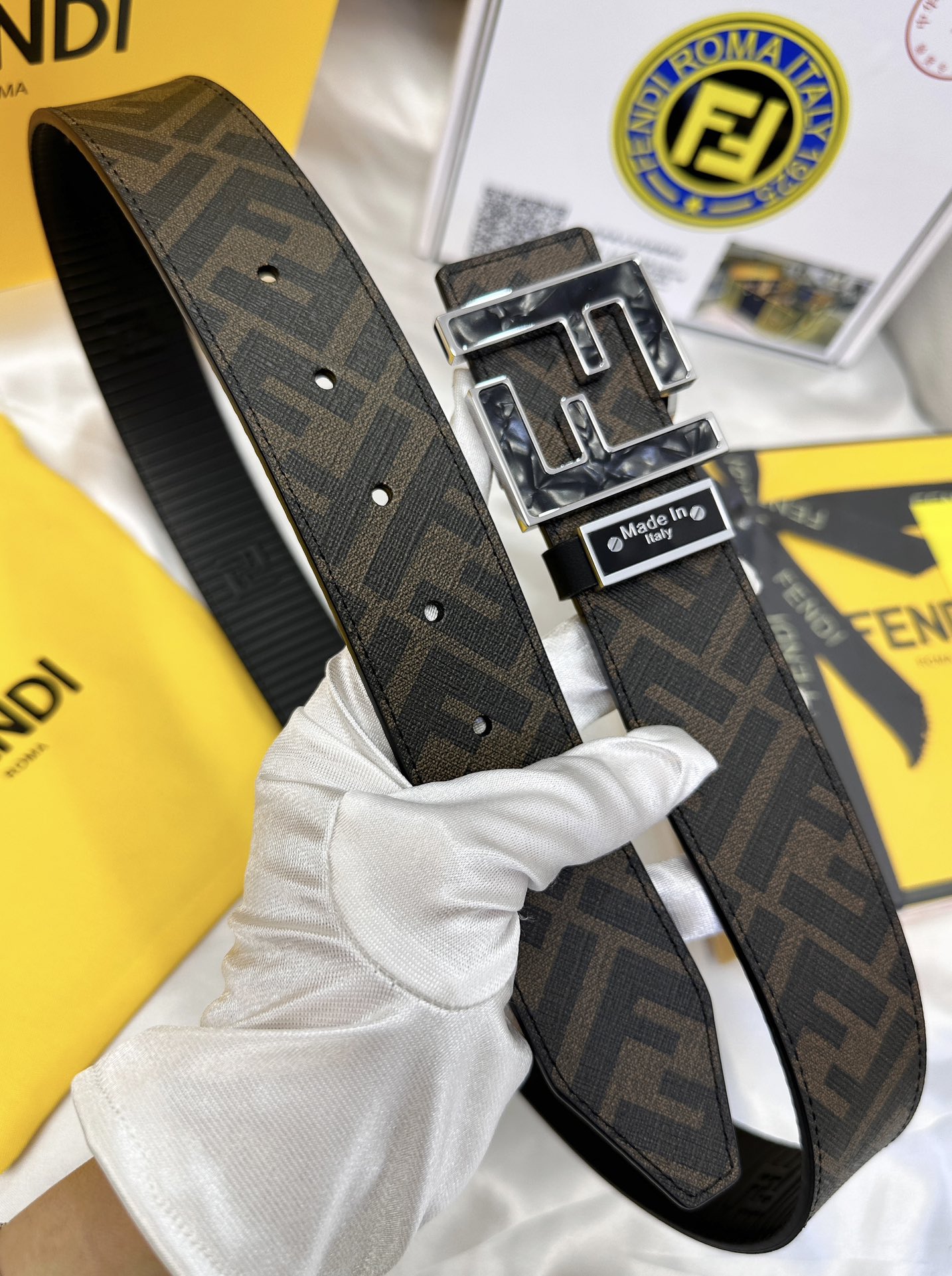 Fendi Leather Belts 1:1 Mirror Version