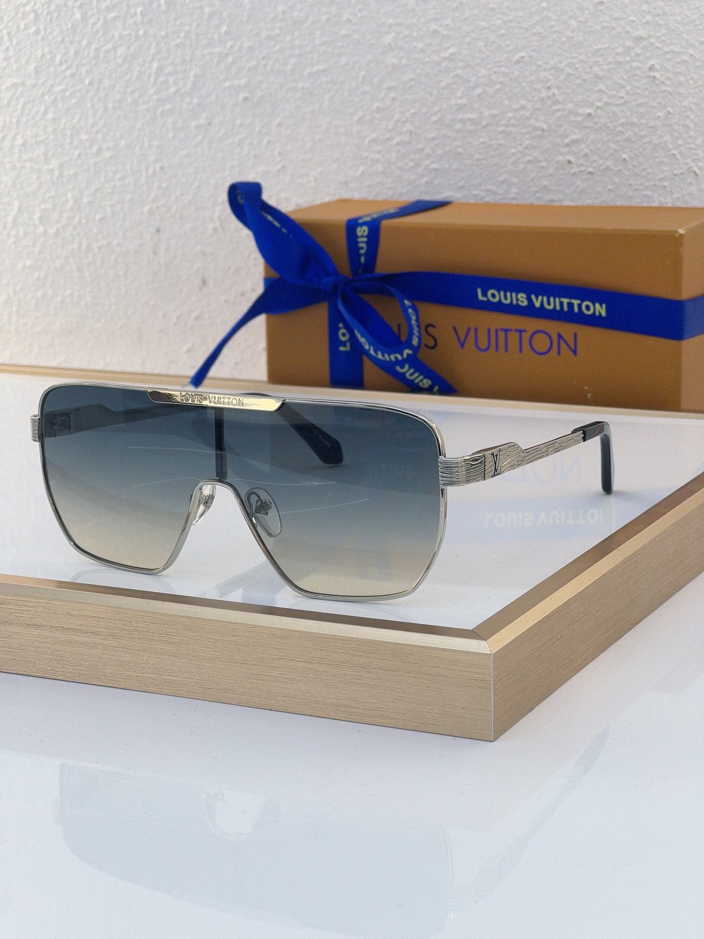 Louis Vuitton LV Sunglasses