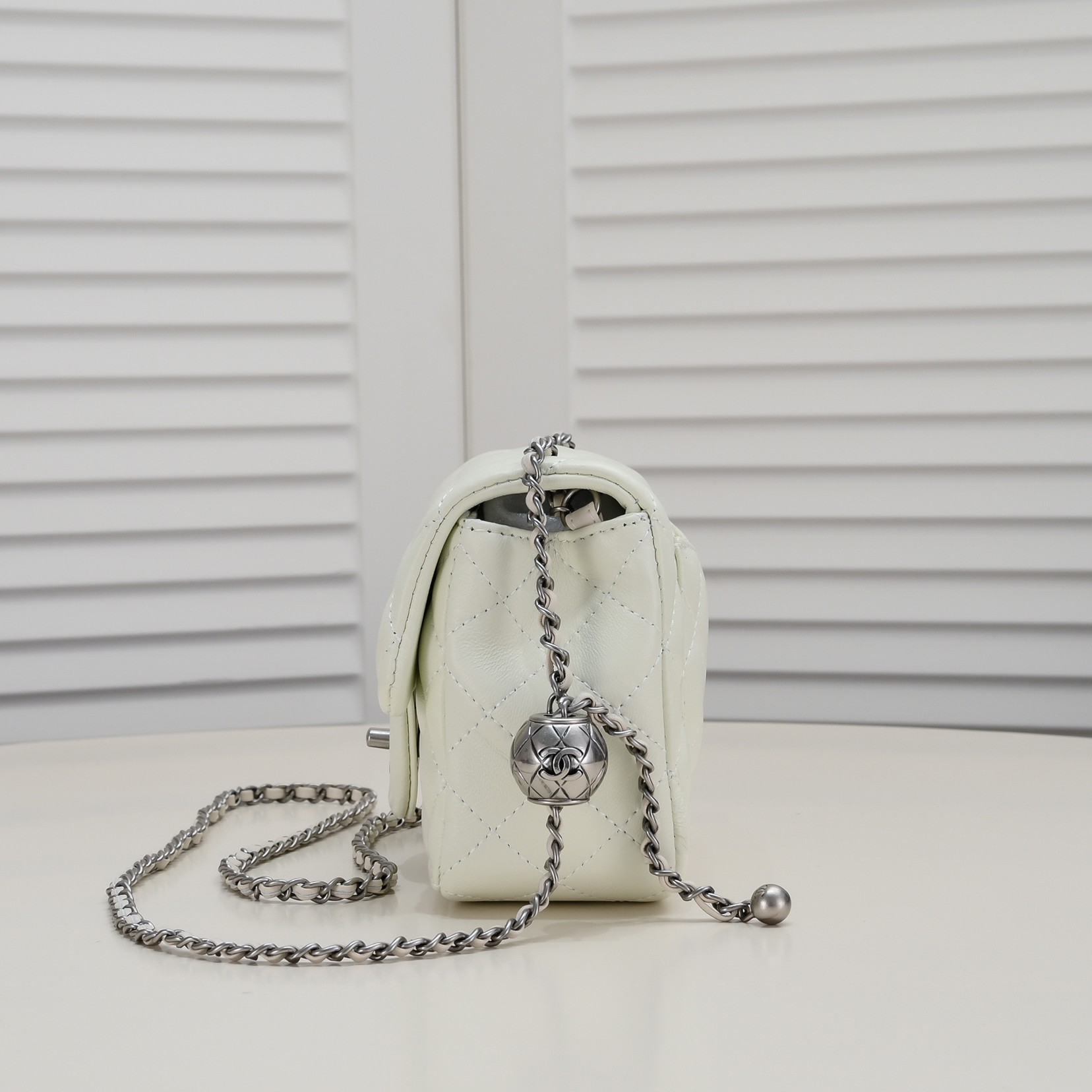 Chanel Cross Body Metal Ball Chain Shoulder Bag Handbag