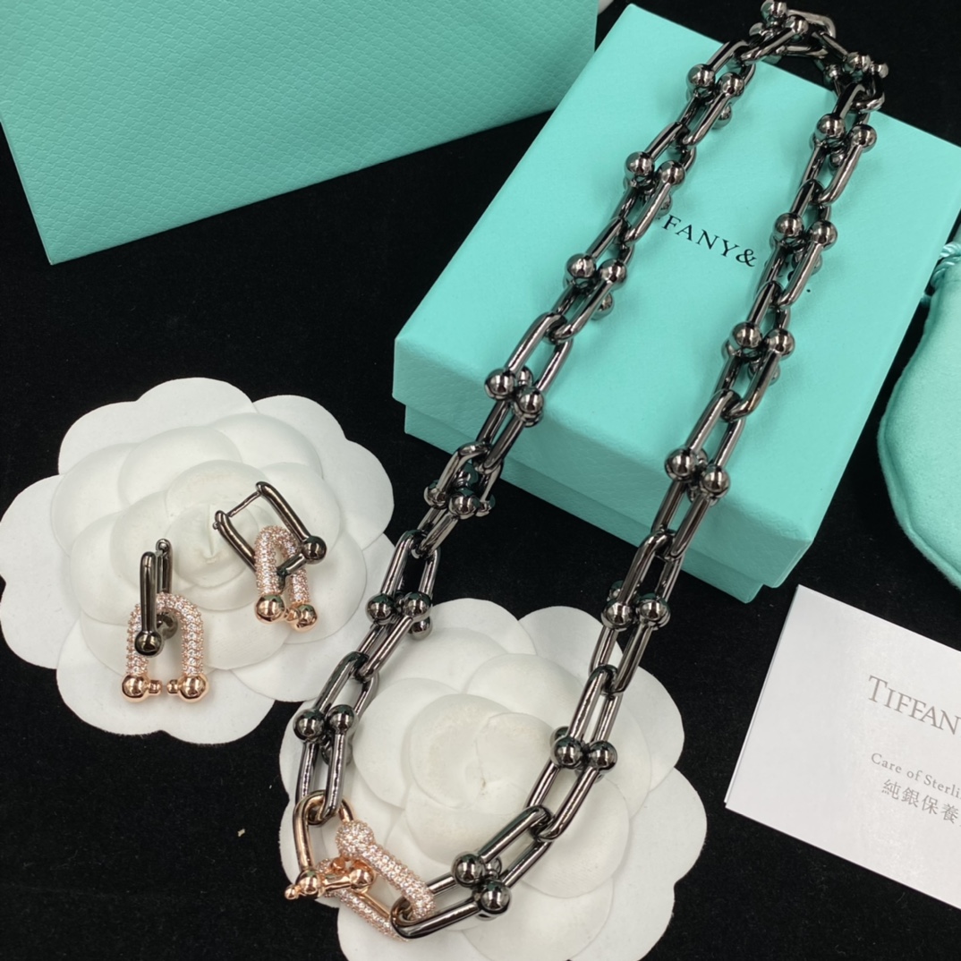 Faux Tiffany Link Necklace